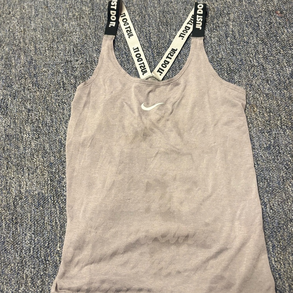 Nike Black and White Sleeveless Tank Top